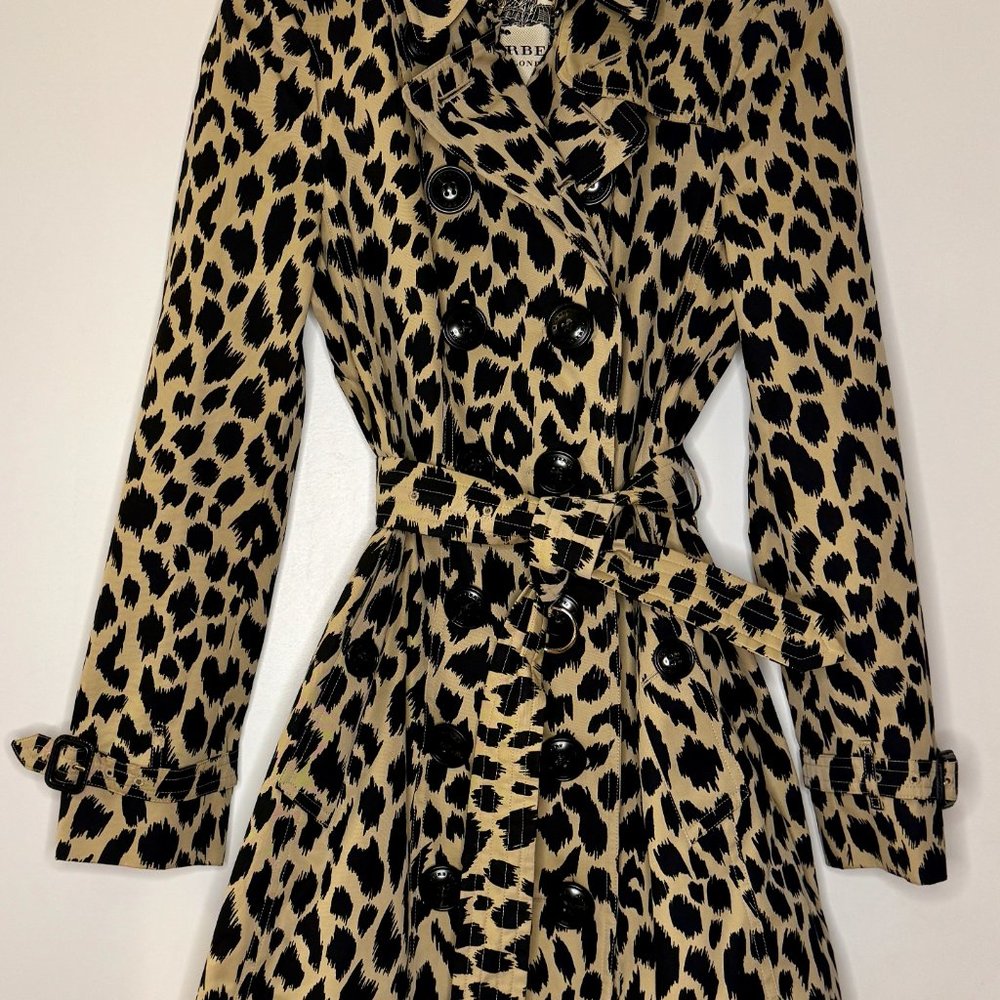Burberry Leopard Print Trench Coat - Authentic- Pristine Condition - US 6